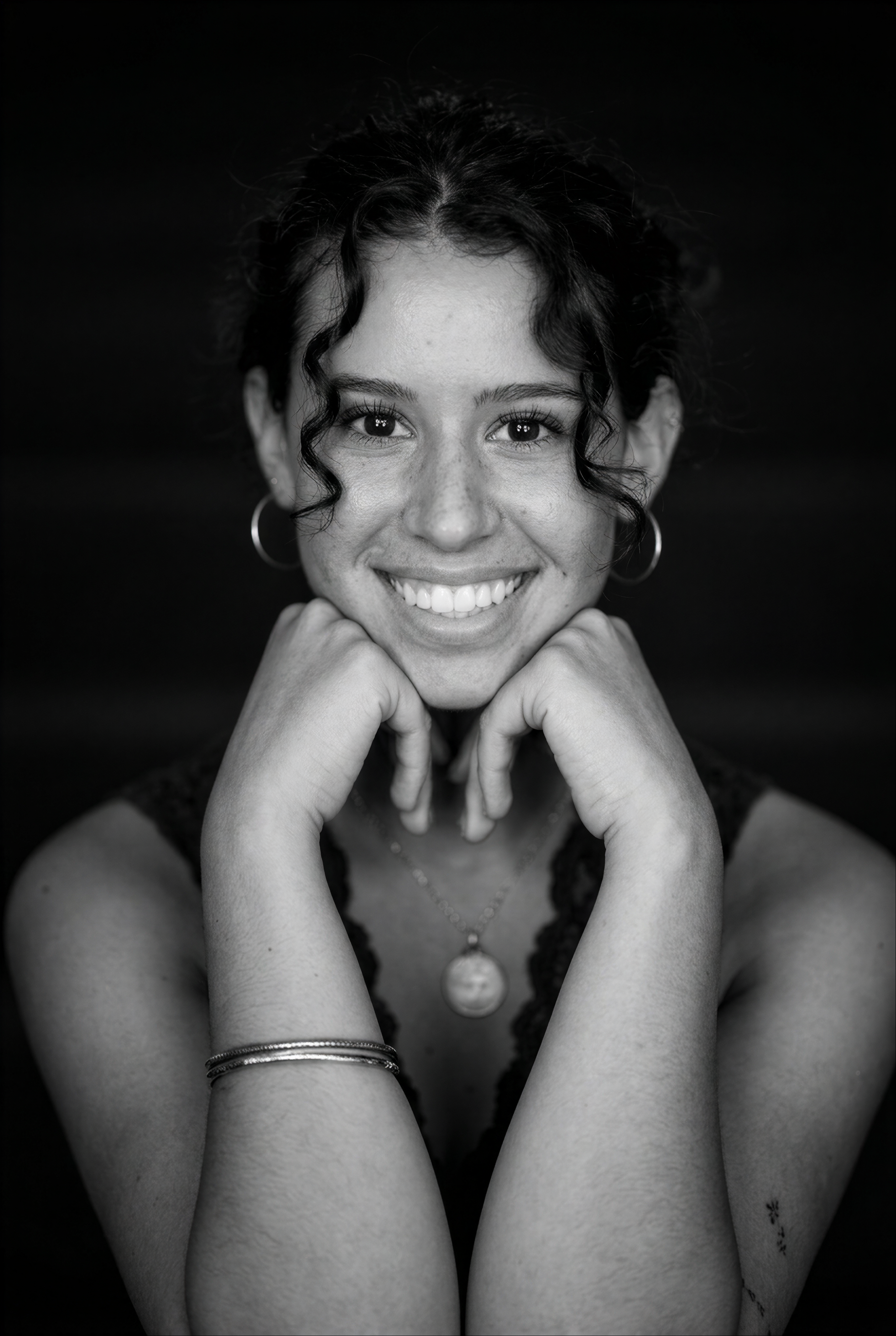 Black and white portrait of Valentina Ordóñez